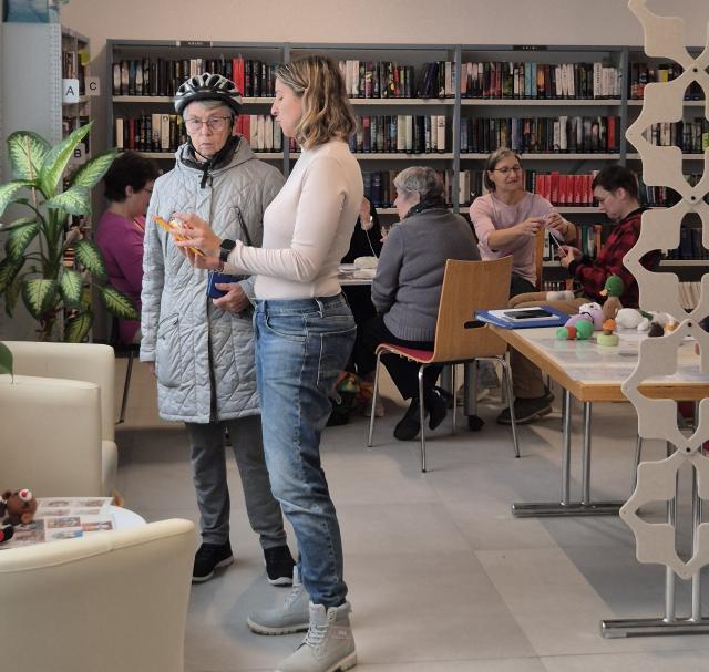 Häkeln in der Bücherei