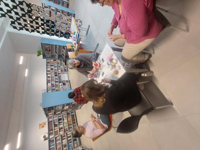 Häkeln in der Bücherei